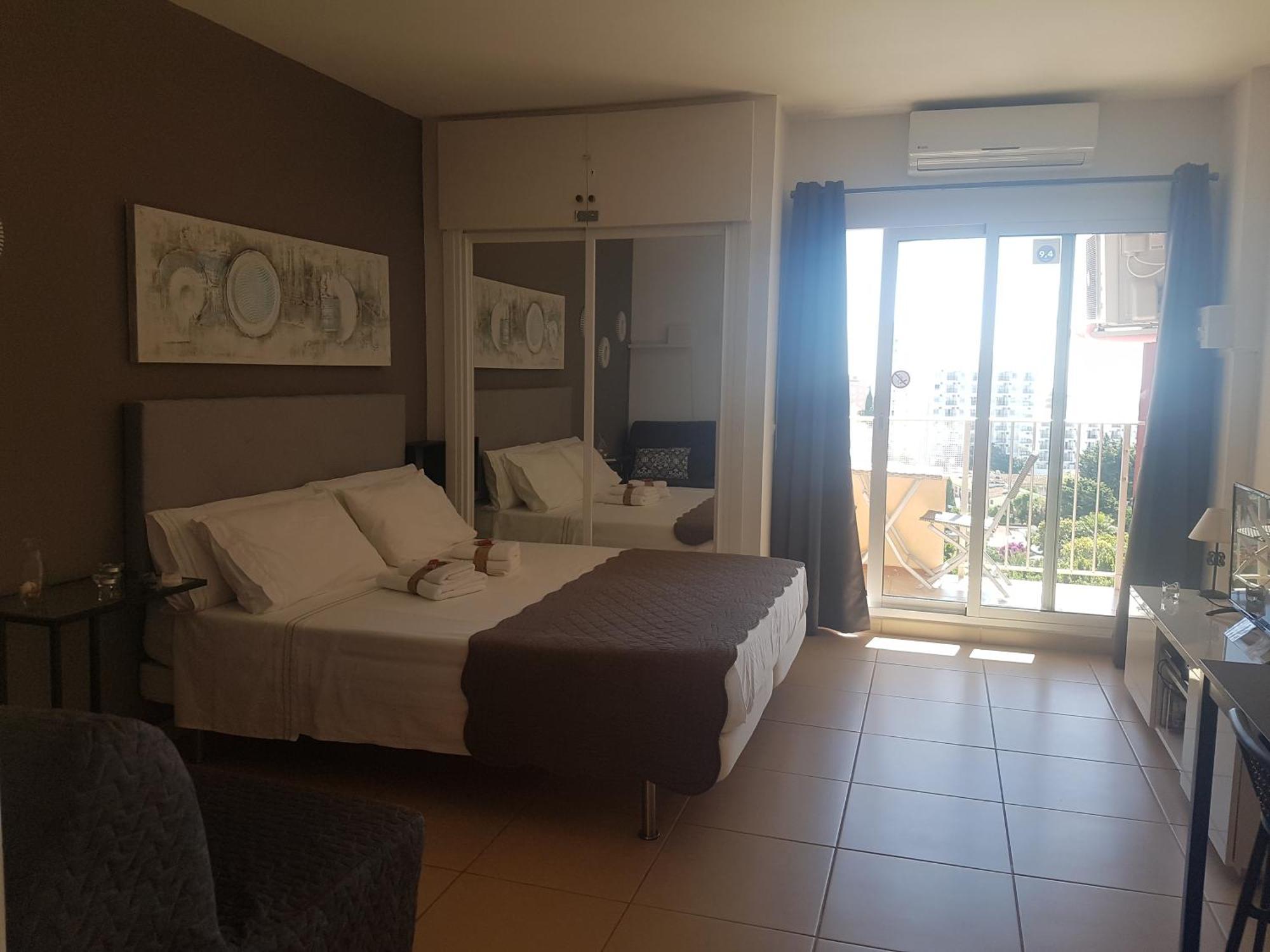 Apartamentos Minerva- Jupiter بينالماذينا الغرفة الصورة